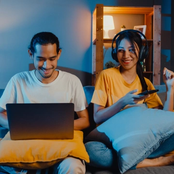 พร้อมสนุกได้ยาวนาน แม้ต้องอยู่กับหน้าจอทั้งวัน