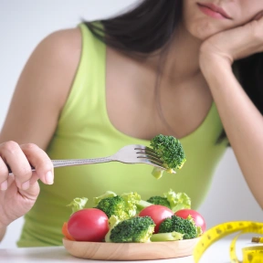 พร้อมดูแลตัวเอง* ในวันที่กินผักได้น้อย